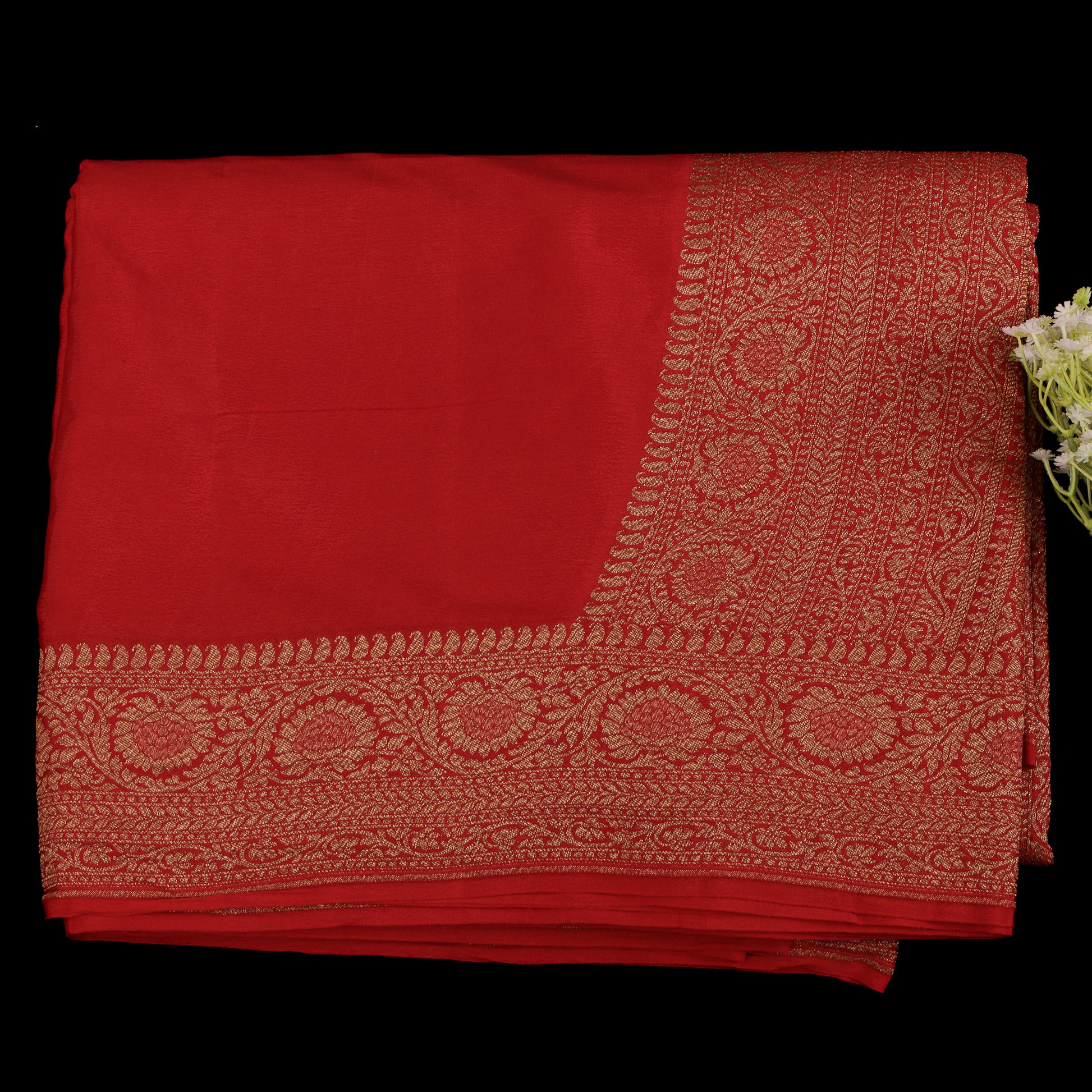 vivacious-red-banarasi-pure-crepe-silk-saree-gold-zari-border-wedding-wear