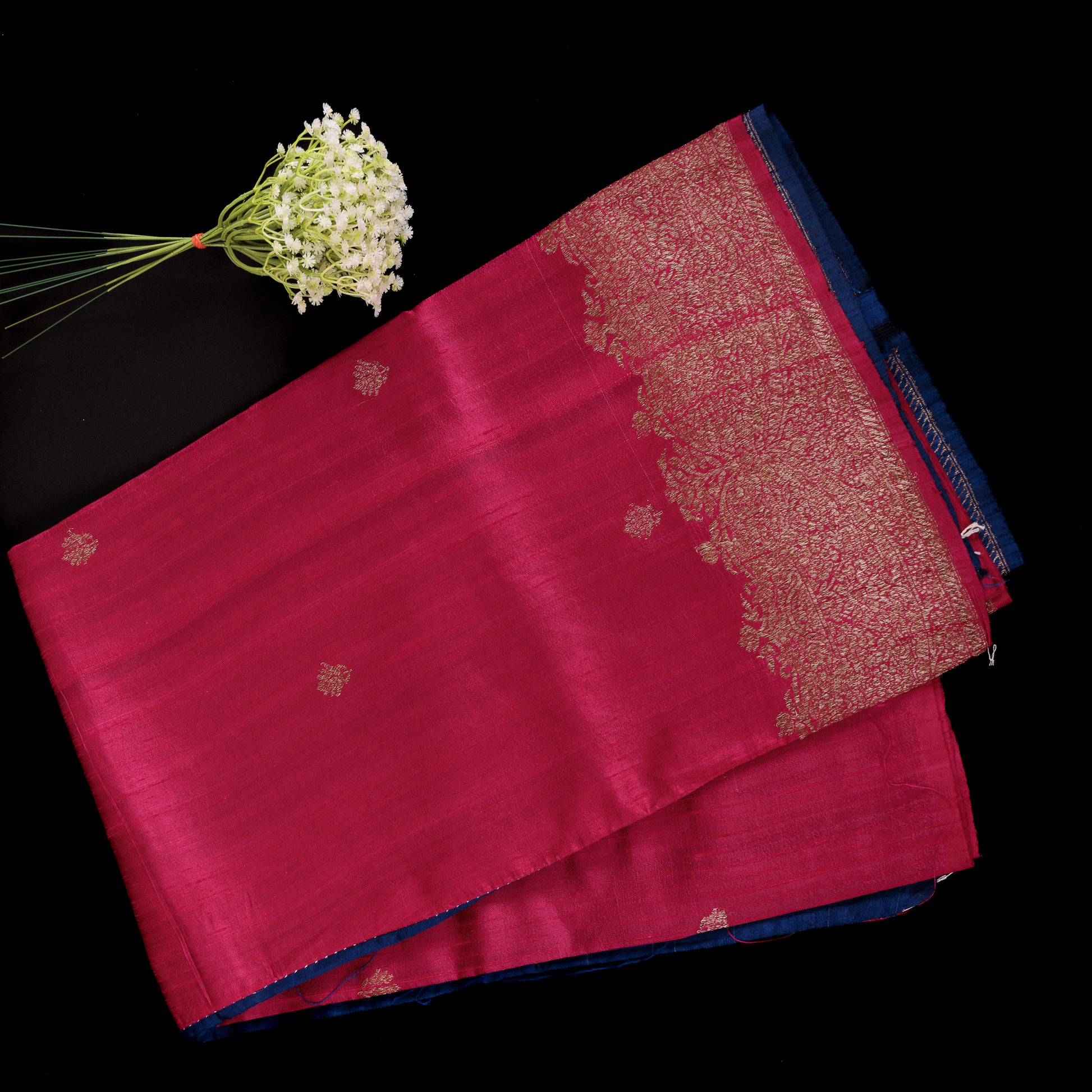 pink-banarasi-raw-silk-saree-blue-contrast-border-gold-zari-wedding-wear