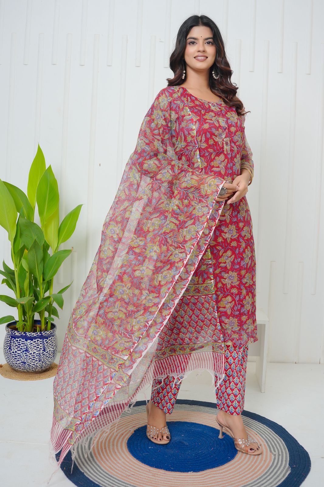 Kota Doriya Suit-Red
