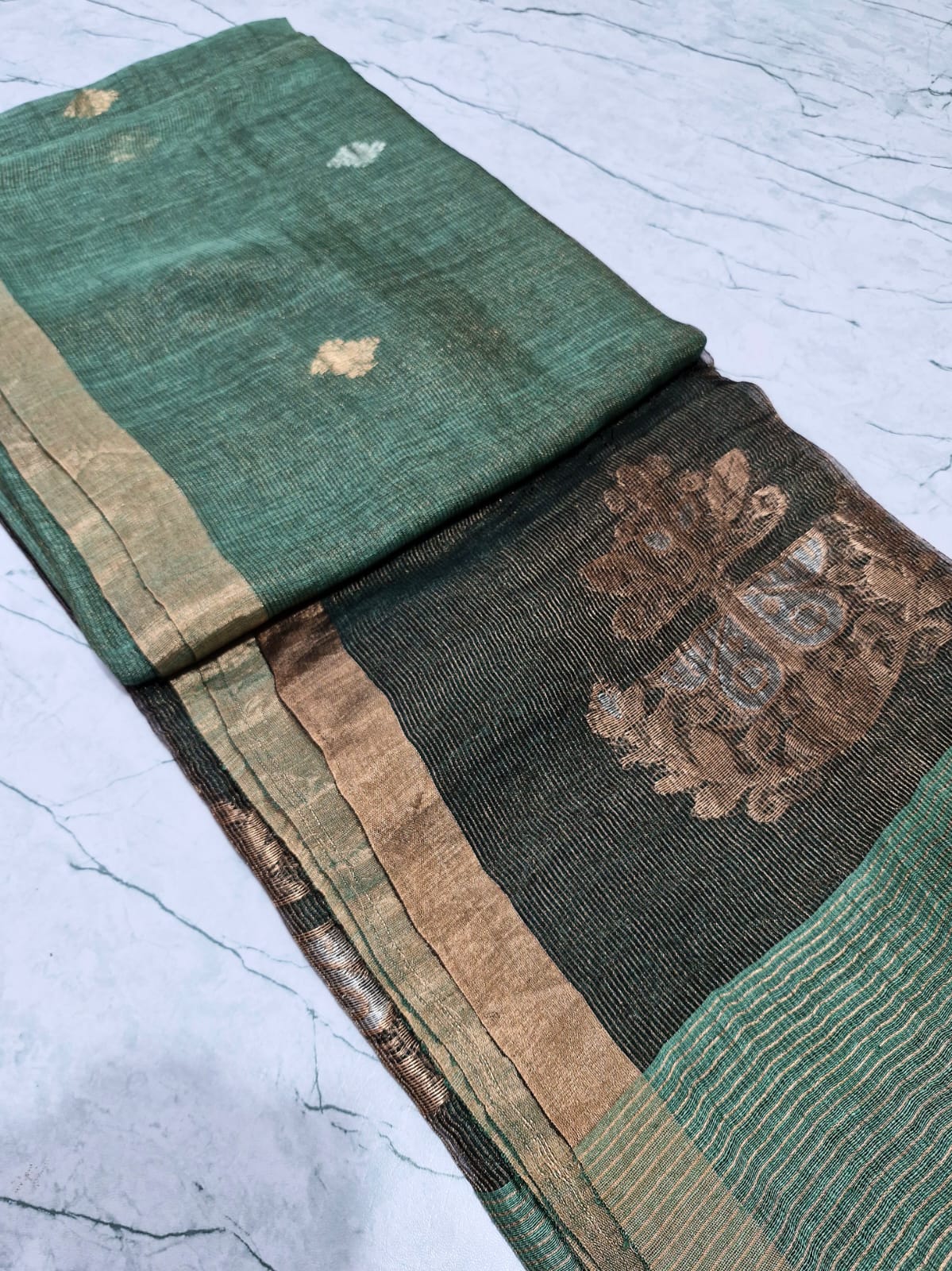 Exclusive silk linen hand jamdani weaving with paithani pallu